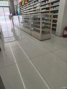 C10496位于昌吉市乌伊西路大型小区门口营业中药店转让