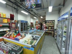 C10511西山紫金城新河湾小区大门口处果蔬店空转