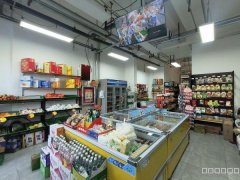 C10511西山紫金城新河湾小区大门口处果蔬店空转