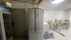 C10513位于乌市幸福花园附近餐厅转让