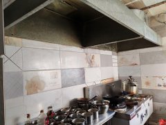 C10516青城巷90平餐厅转让