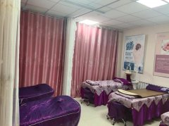 C10518中亚南路聚鑫小区67平美容院转让