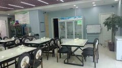C10524位于阜康市新城花园一期临街餐饮旺铺转让