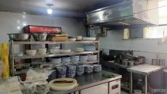 C10524位于阜康市新城花园一期临街餐饮旺铺转让