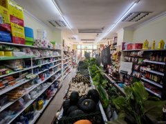 C10533亚心佳苑85平果蔬超市转让