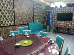 （成功案例）C10550位于五家渠市102团八一路临街餐饮旺