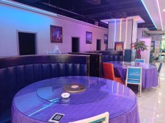 （成功案例）C10550位于五家渠市102团八一路临街餐饮旺