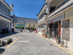 C10555呼图壁曙光步行街30平商店转让