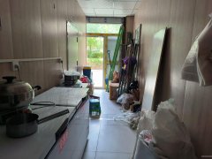 C10564通嘉世纪城三期沿街椒麻鸡店转让