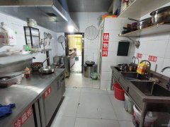 C10564通嘉世纪城三期沿街椒麻鸡店转让