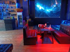 C10596位于阜康市碧琳城商业街附近临街餐酒吧转让