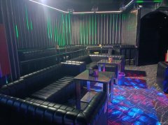 C10611位于昌吉市滨河路花间集附近临街酒吧转让