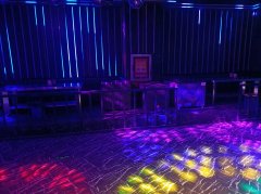 C10611位于昌吉市滨河路花间集附近临街酒吧转让