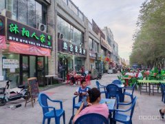 C10623呼图壁四季花城南门64平餐厅转让