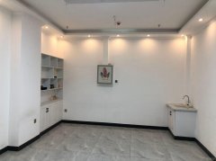 C10637商铺出租出售 位于昌吉市中山路枫叶广场