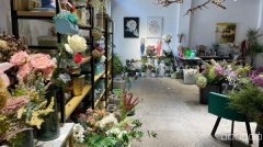 C10643位于昌吉乌伊路与北京路交汇处经营中鲜花店转让