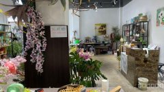 C10643位于昌吉乌伊路与北京路交汇处经营中鲜花店转让