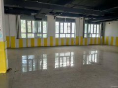 C10647位于奇台县金奇阳光北区临街二楼门面出租