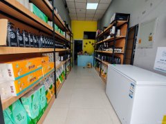 C10652迎宾路缤购生活广场150平旺铺出租