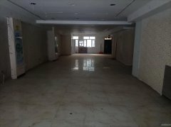 C10657位于阜康市康城雅居附近临街门面出租