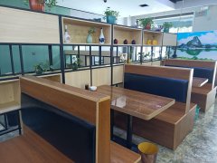 C10699位于昌吉市健康东路海棠天街附近临街餐饮旺铺转让