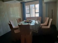 C10700位于奇台县商业街东段钟楼附近商铺出租