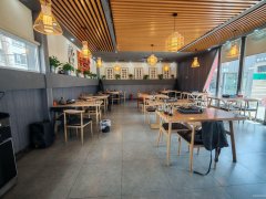 C10706摩界入口90平餐厅转让