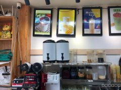 C10710店面空转 位于呼图壁县曙光商场红绿灯园户村北路