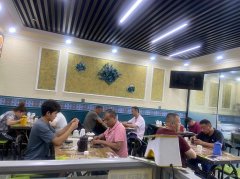 C10697跃进街阳光雅居150平餐厅转让