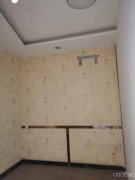 C10707位于昌吉市中山南路金城维也纳东门临街商铺出租