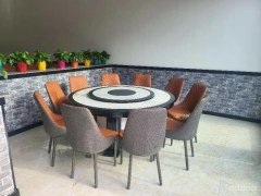 C10718餐厅出租 米东区振兴南路俊发百合底商