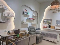 C10726位于昌吉市中山南路新汇嘉B区临街美甲店转让