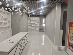 C10728位于昌吉市乌伊西路蓝爵尚筑小区门口二楼商铺出租