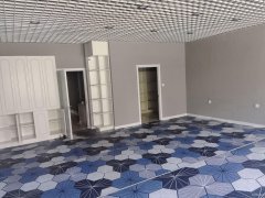 C10728位于昌吉市乌伊西路蓝爵尚筑小区门口二楼商铺出租