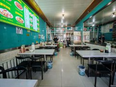 C10731阜康市购物城临街42平餐厅转让