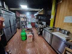 C10736米东区老爱家附近75平外卖店转让