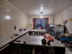 C10745呼图壁县中亚市场40平馍馍店转让