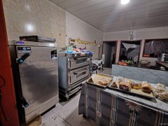 C10745呼图壁县中亚市场40平馍馍店转让