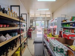 C10753炉院街1号三角地带25平商店转让