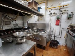 C10782碱泉街白云尚都120平餐厅转让