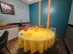 C10782碱泉街白云尚都120平餐厅转让