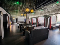 C10793鲤鱼山路红旗大队400平音乐餐吧转让