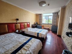 C10794粮校市场唐山街宾馆转让