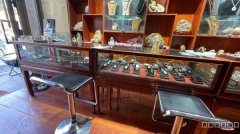 C10809位于昌吉北公园东路附近旺铺转让