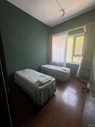 C10813位于昌吉市北京南路康丽家园附近临街美容店转让