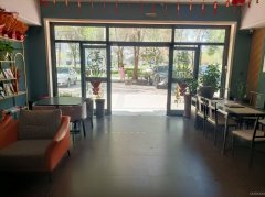 C10813位于昌吉市北京南路康丽家园附近临街美容店转让