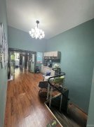 C10813位于昌吉市北京南路康丽家园附近临街美容店转让