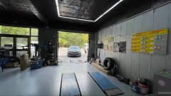 C10812昌吉呼图壁阳光宜家大门西侧汽车装修店转让