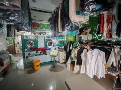 C10811阜康市杭州人家65平干洗店转让