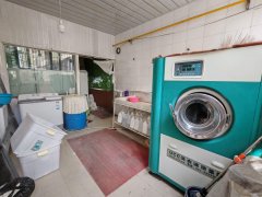 C10811阜康市杭州人家65平干洗店转让